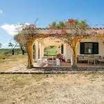 2 Bedroom In בית נופש *